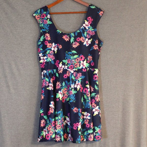 Candie's Dresses & Skirts - Candie's Navy Floral Dress Size XL